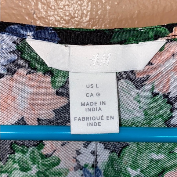 H&M Top - Picture 4 of 5